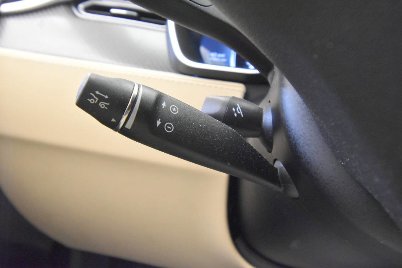 Used 2017 Tesla Model X 75D image 38