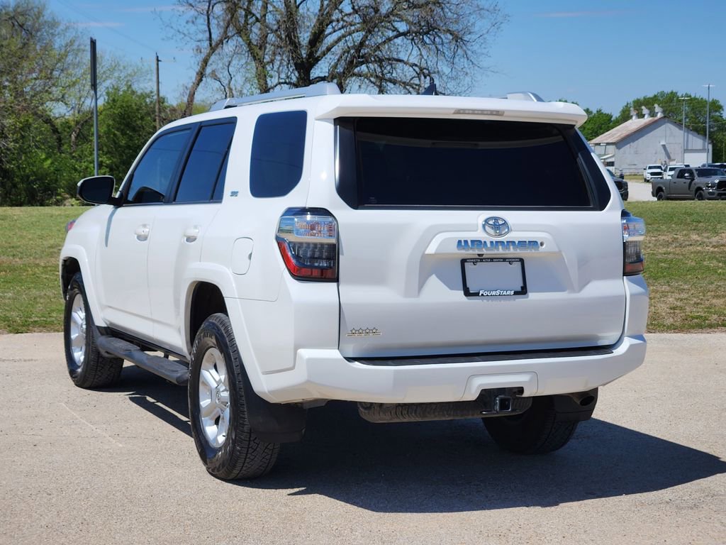 Used 2018 Toyota 4Runner SR5 image 5