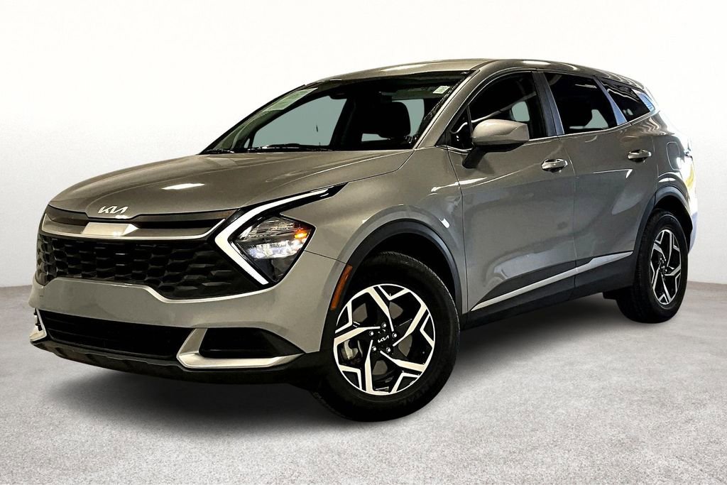 Used 2023 Kia Sportage LX image 14