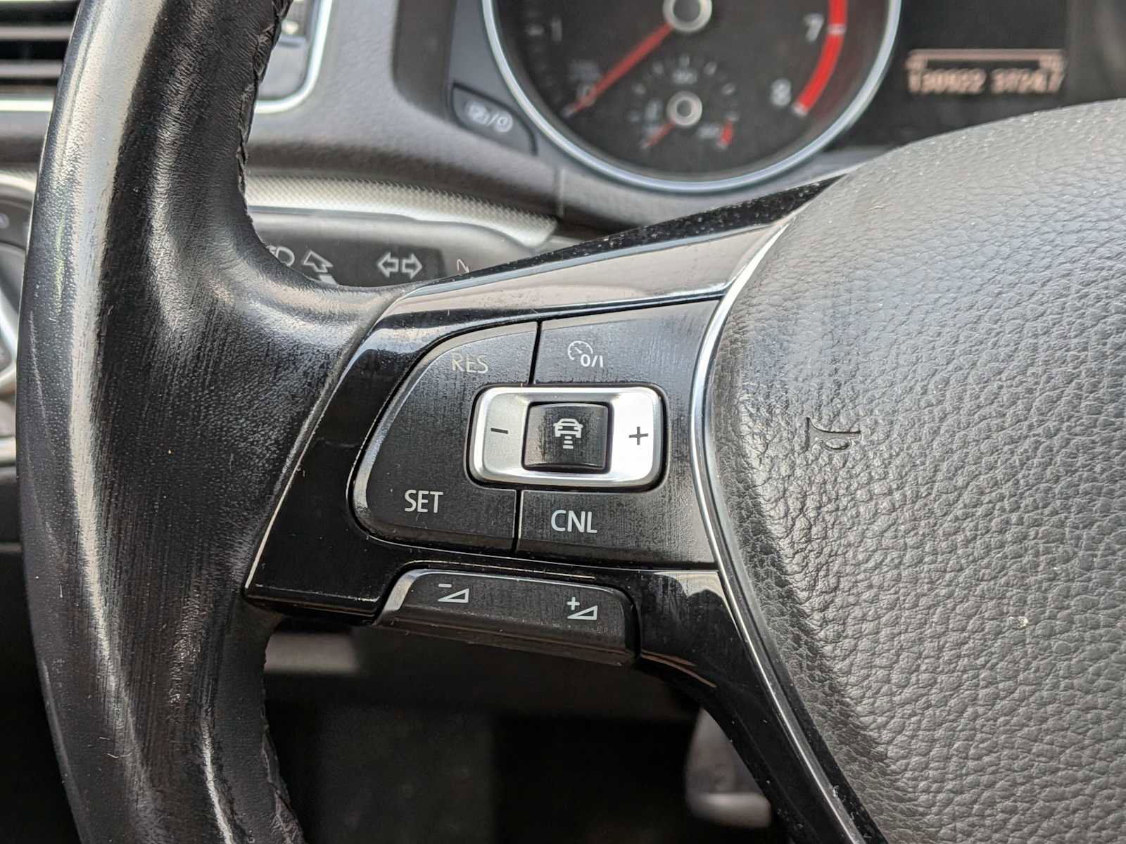 Used 2016 Volkswagen Passat 1.8T SE image 24