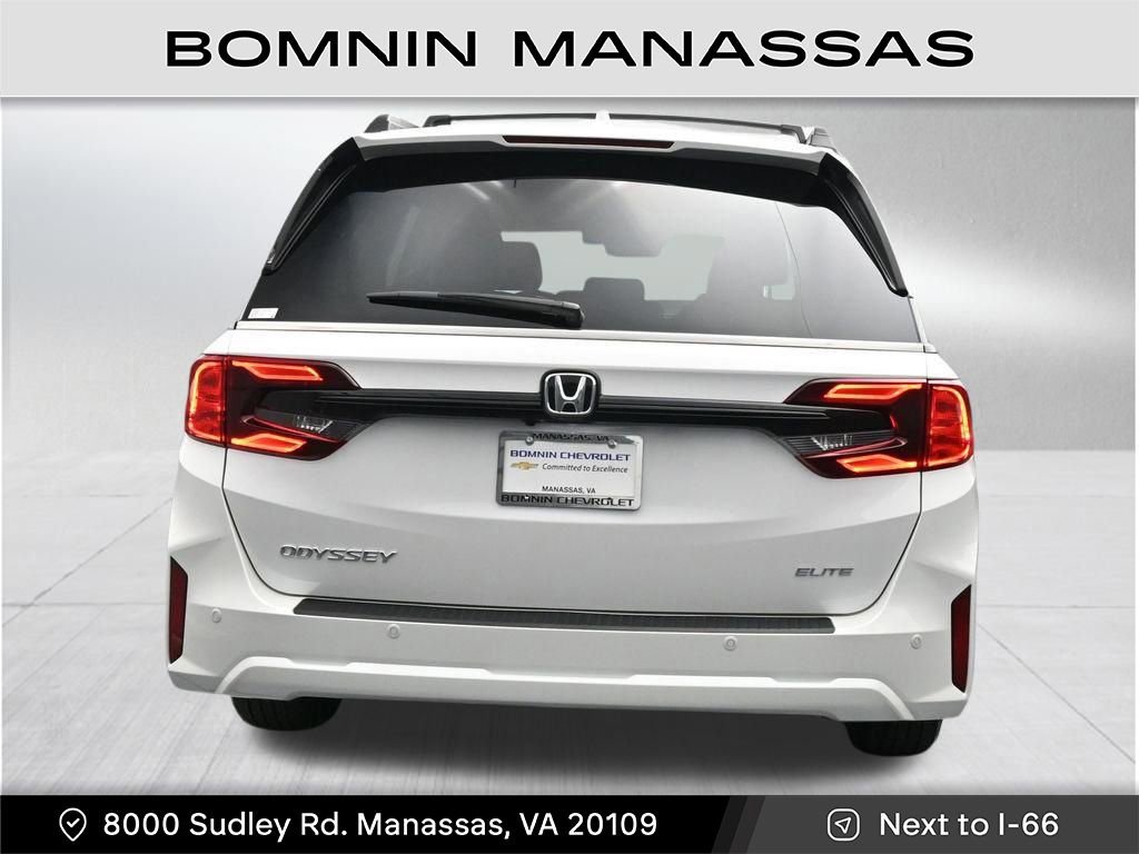 Used 2025 Honda Odyssey Elite image 4