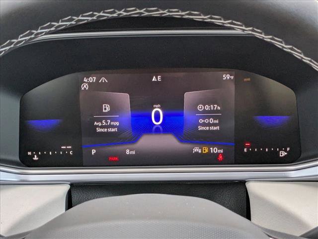 New 2025 Volkswagen Taos SE image 11