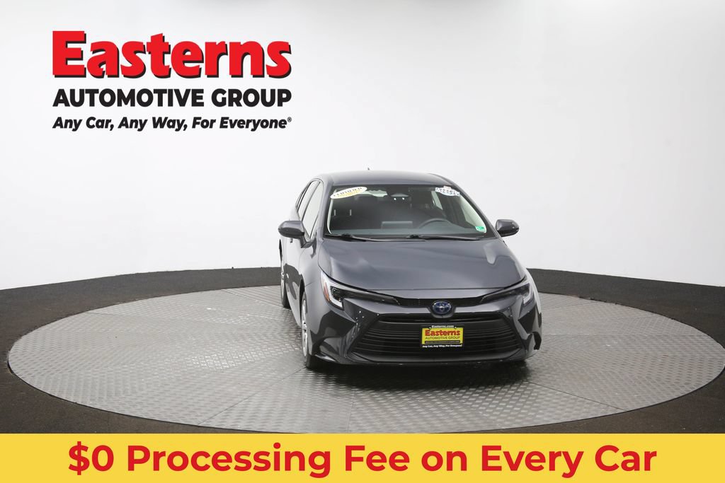 Used 2023 Toyota Corolla LE w/ Carpet Mat Package (TMS) FWD image 51