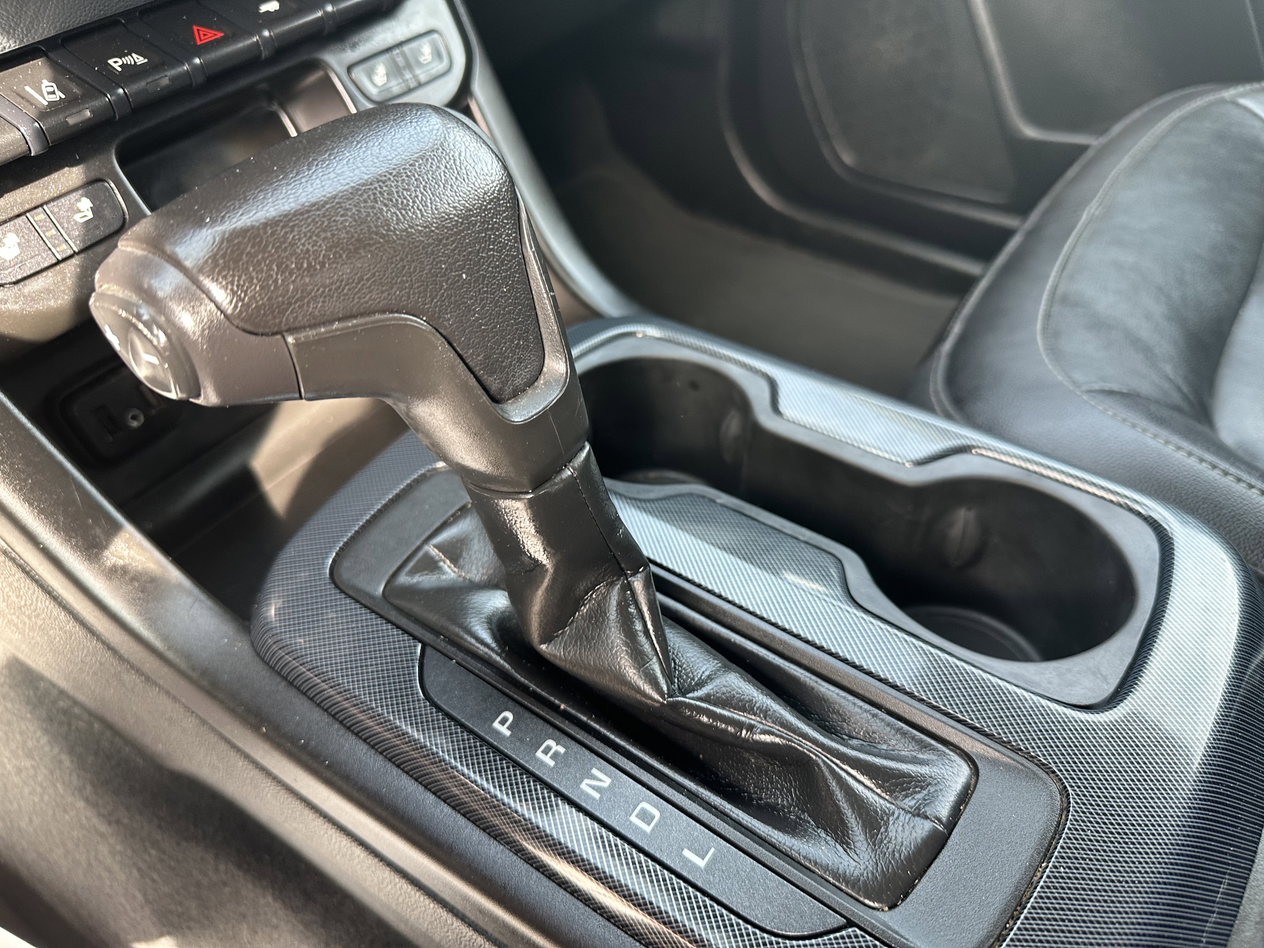 Used 2021 Chevrolet Colorado Z71 w/ Safety Package AWD/4WD image 32