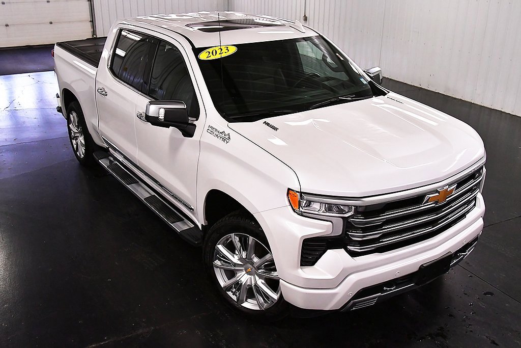 Used 2023 Chevrolet Silverado 1500 High Country w/ High Country Premium Package image 16