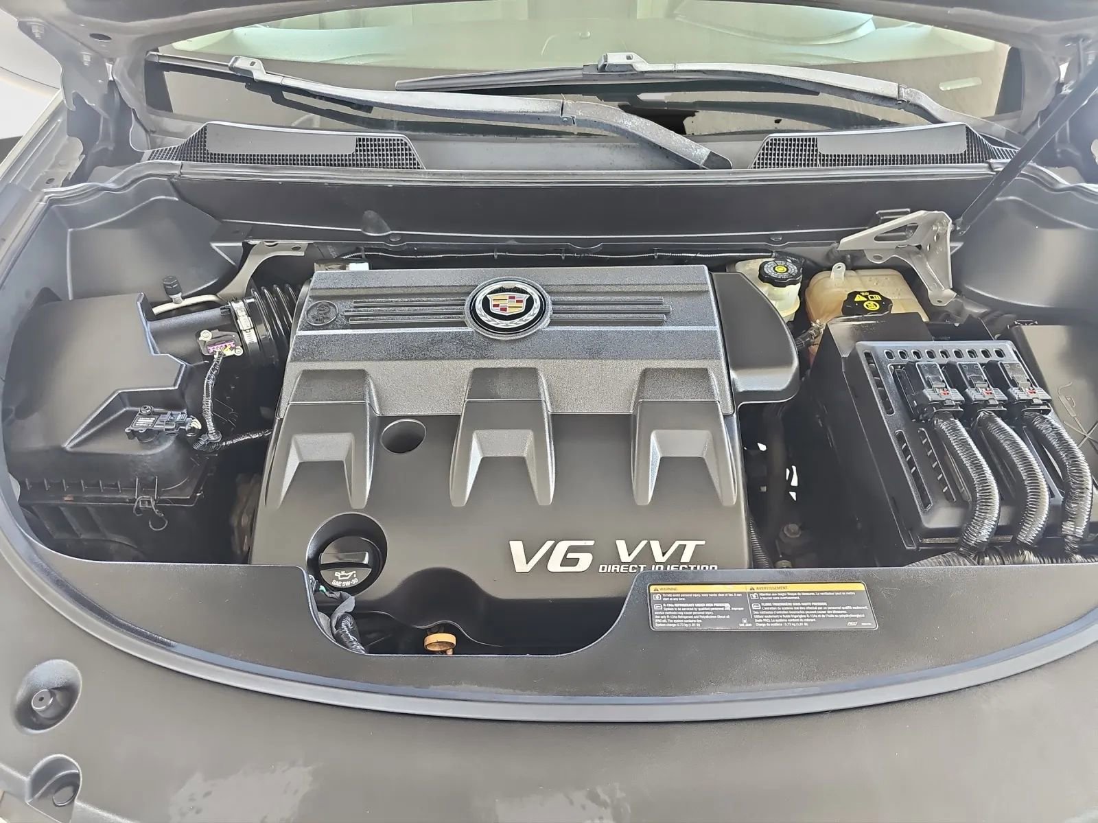 Used 2011 Cadillac SRX Luxury image 21