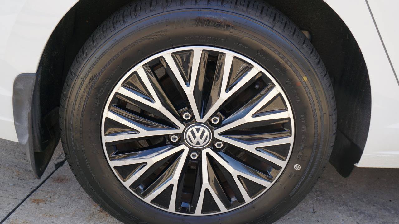 Used 2021 Volkswagen Jetta SE FWD image 11