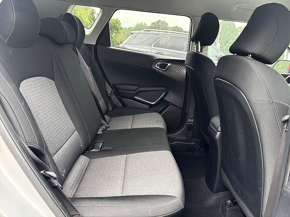 Used 2020 Kia Soul S FWD image 20