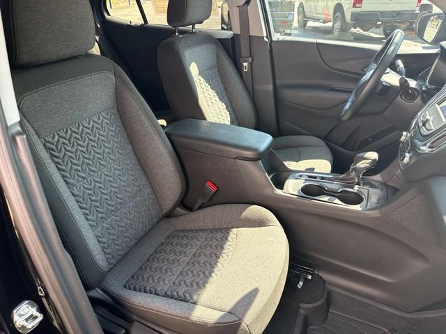 Used 2024 Chevrolet Equinox LT w/ LPO, Floor Liner Package FWD image 27