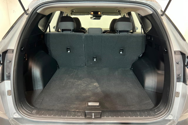 Used 2022 Hyundai Tucson SE w/ Cargo Package image 21