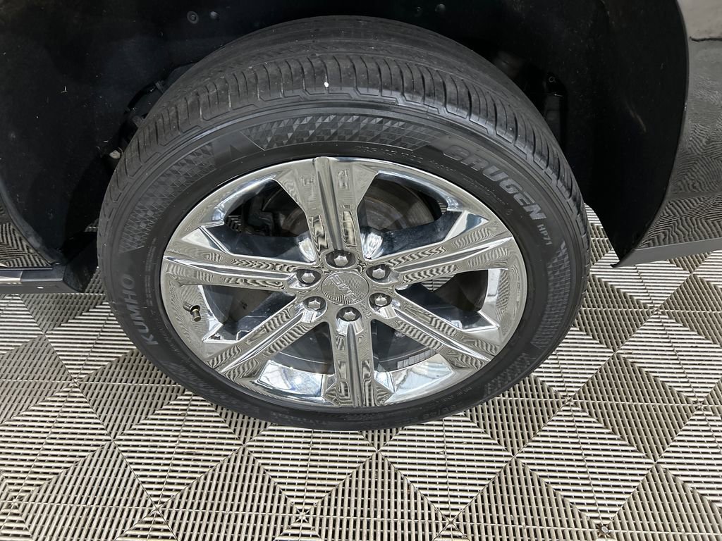 Used 2018 GMC Yukon Denali w/ Denali Ultimate Package image 10