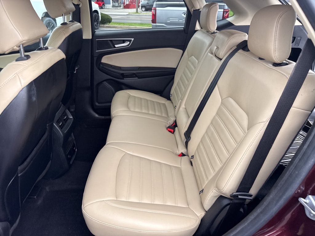 Used 2023 Ford Edge SEL w/ Convenience Package AWD/4WD image 17