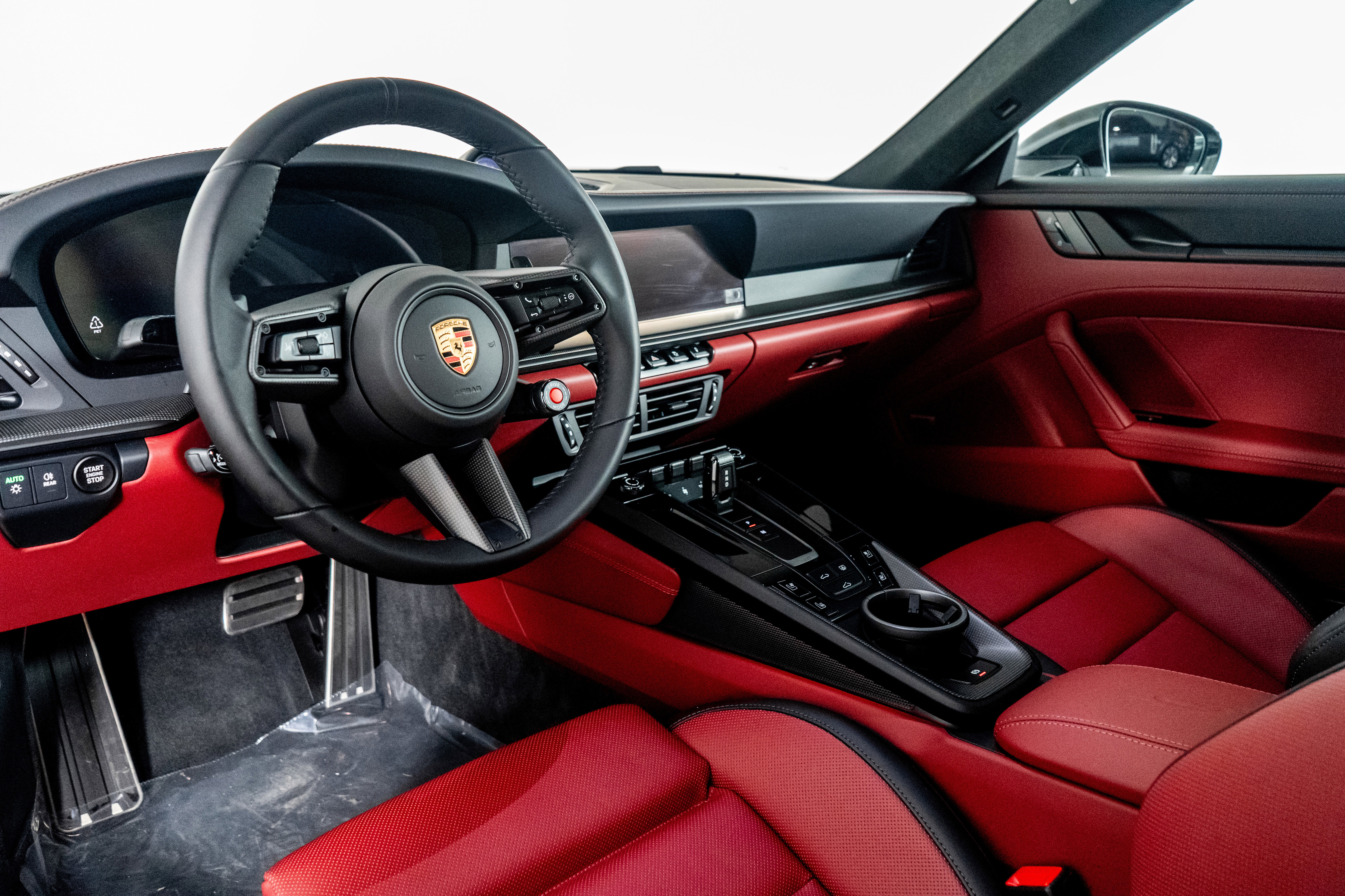 Used 2025 Porsche 911 Carrera GTS w/ Premium Package image 2