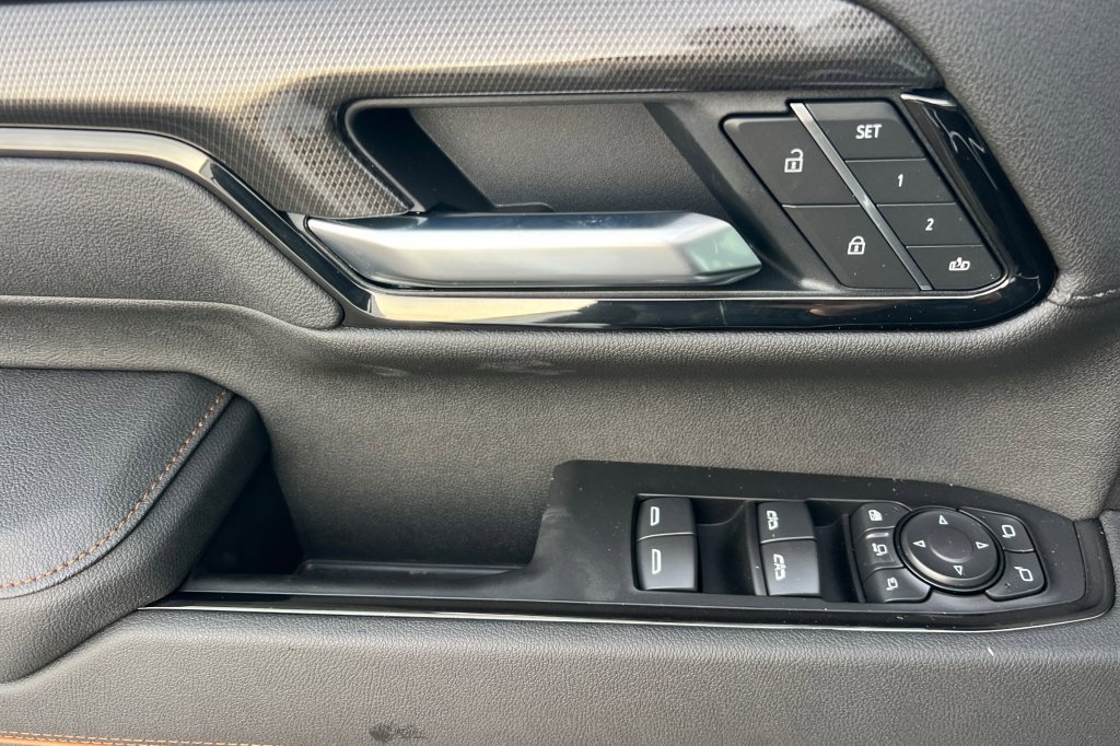 New 2026 GMC Sierra 2500 AT4 w/ AT4 Premium Plus Package image 8