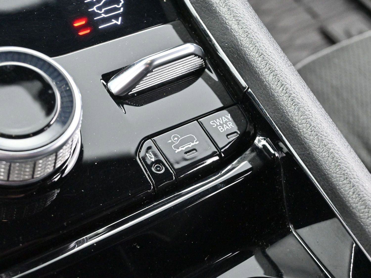 Used 2022 Jeep Grand Cherokee Trailhawk w/ Luxury Tech Group III AWD/4WD image 25