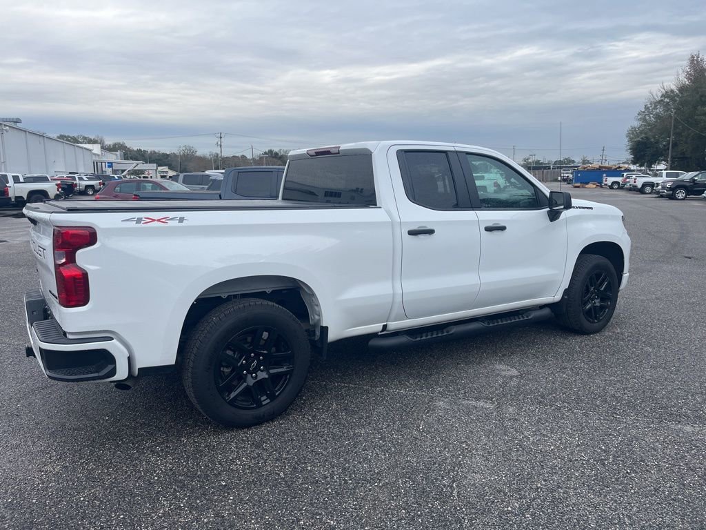 Used 2025 Chevrolet Silverado 1500 Custom w/ Rally Edition image 5