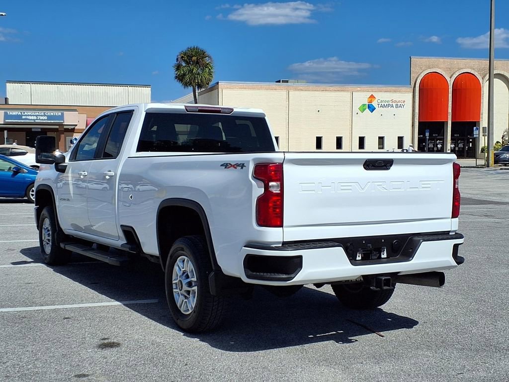 Used 2024 Chevrolet Silverado 2500 LT AWD/4WD image 5
