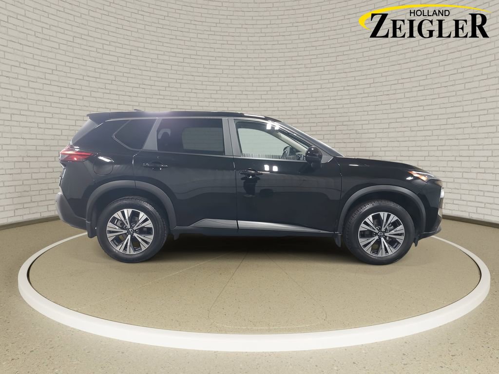Certified 2023 Nissan Rogue SV image 4