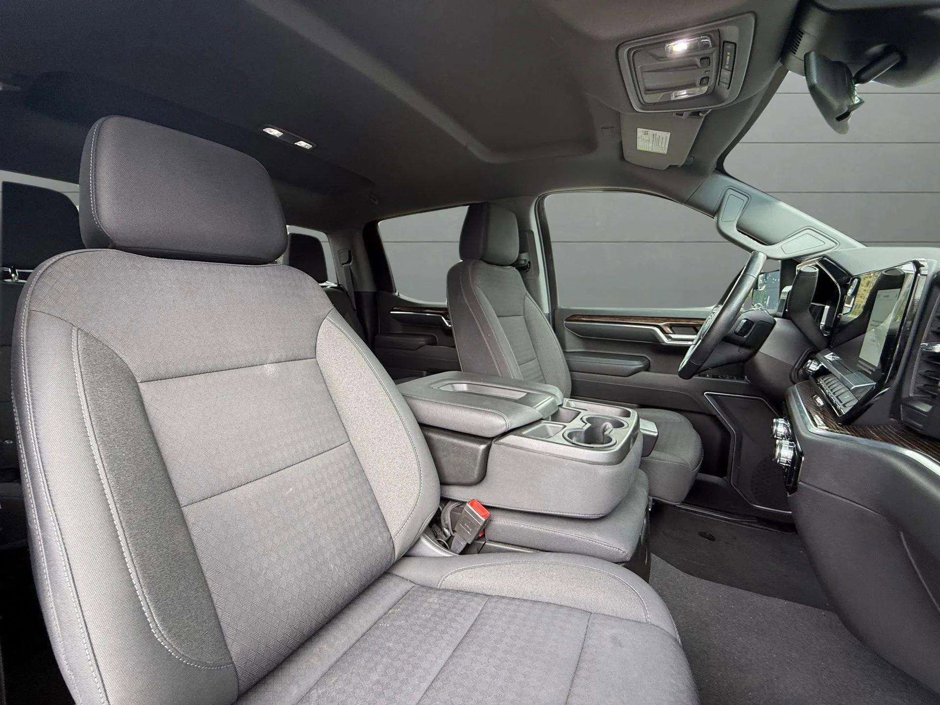 Used 2022 GMC Sierra 1500 SLE image 25