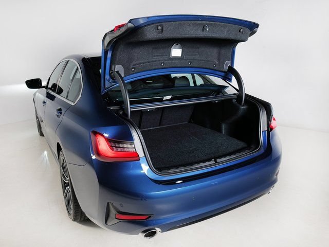 Used 2022 BMW 330i xDrive Sedan w/ Driving Assistance Package AWD/4WD image 33