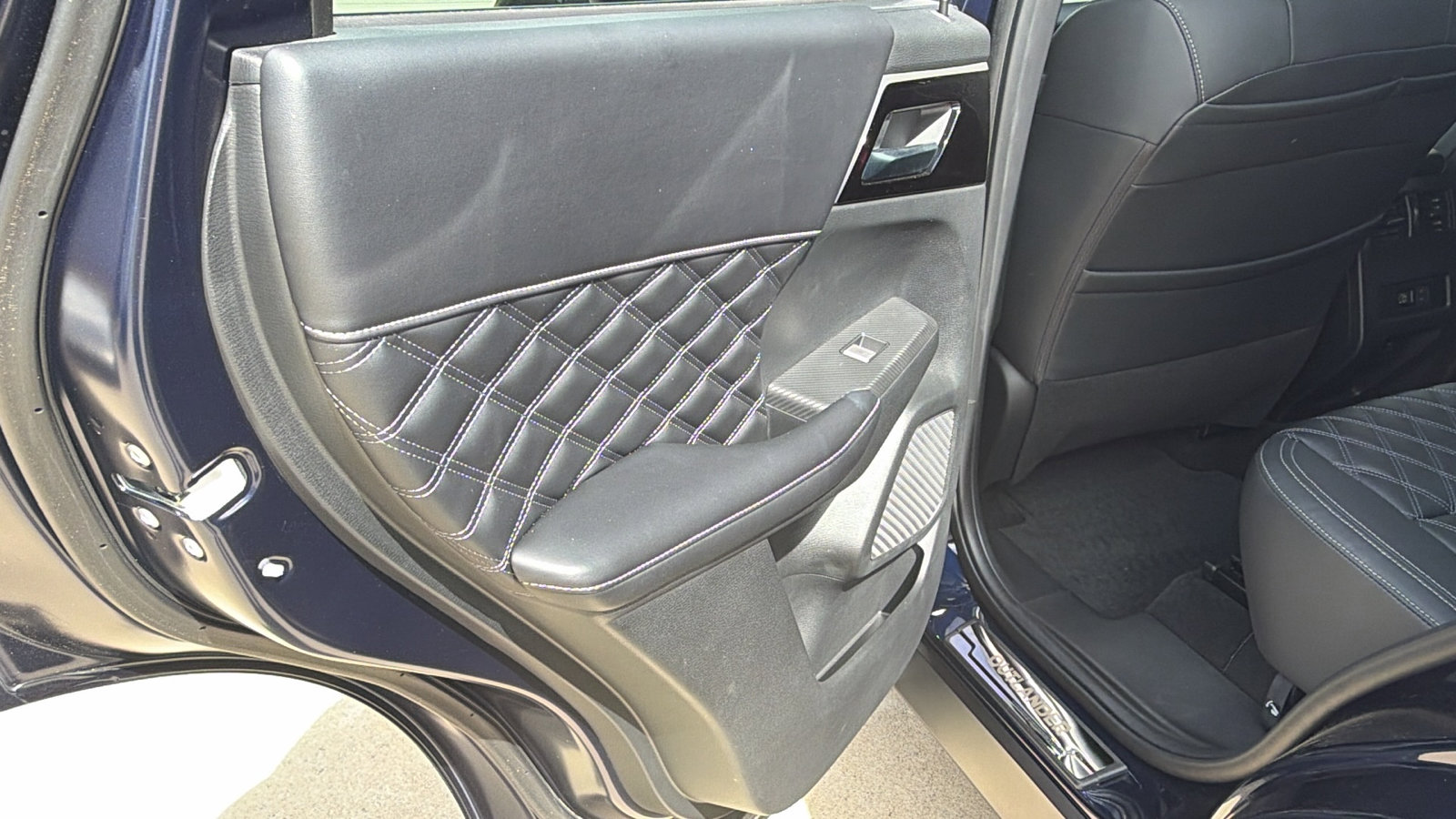 Used 2022 Mitsubishi Outlander SEL image 22