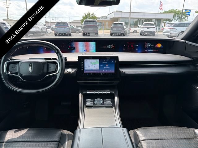 Used 2024 Lincoln Nautilus Reserve w/ Equipment Group 202A AWD/4WD image 17