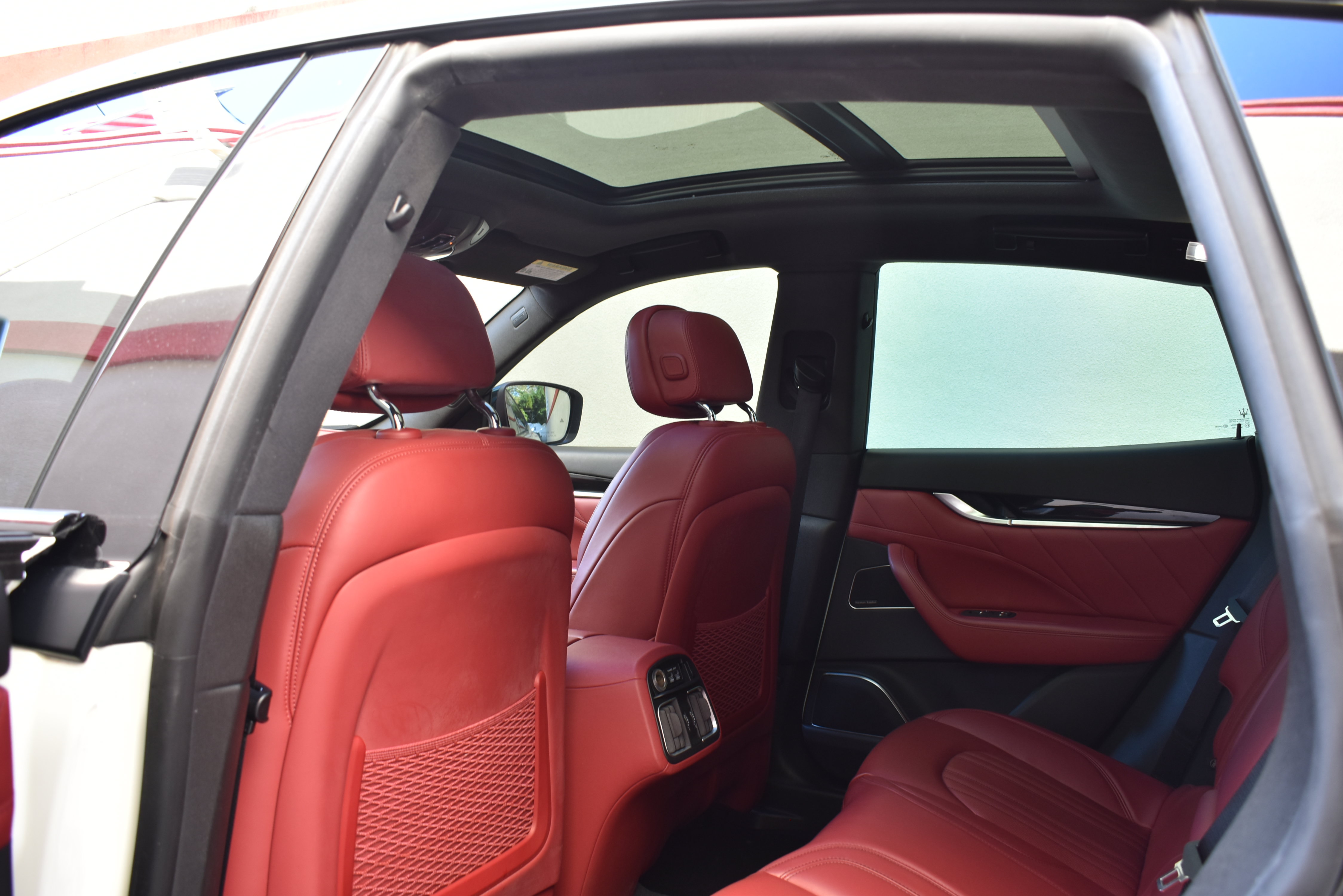 Used 2023 Maserati Levante Modena AWD/4WD image 19