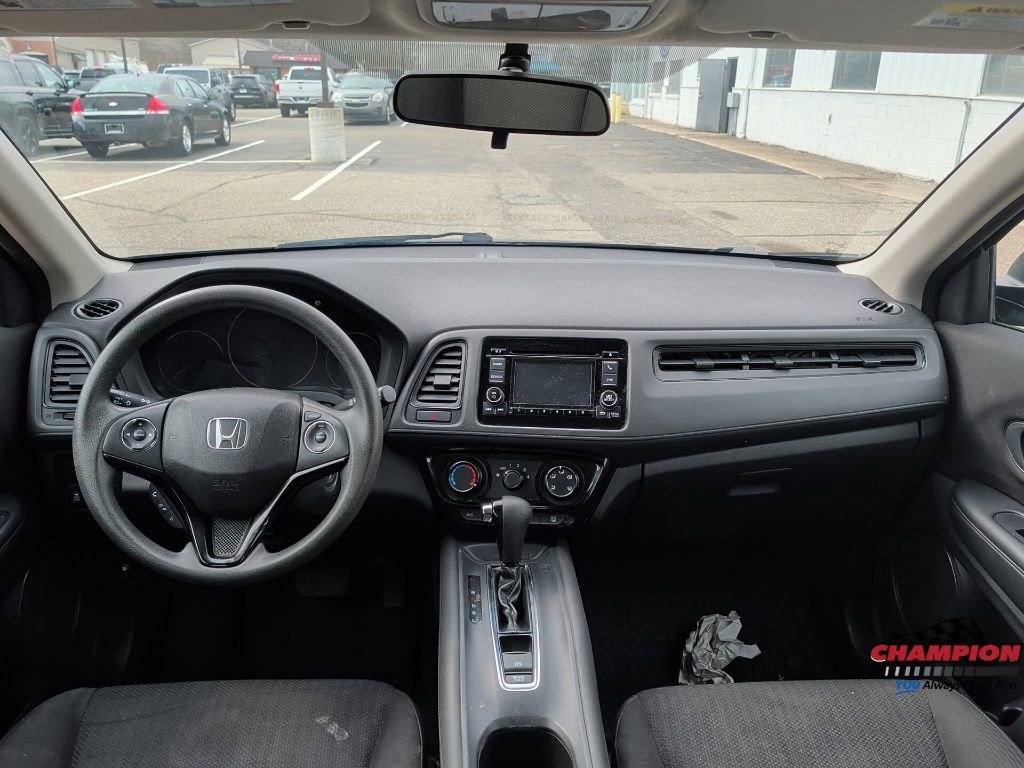 Used 2018 Honda HR-V LX image 14