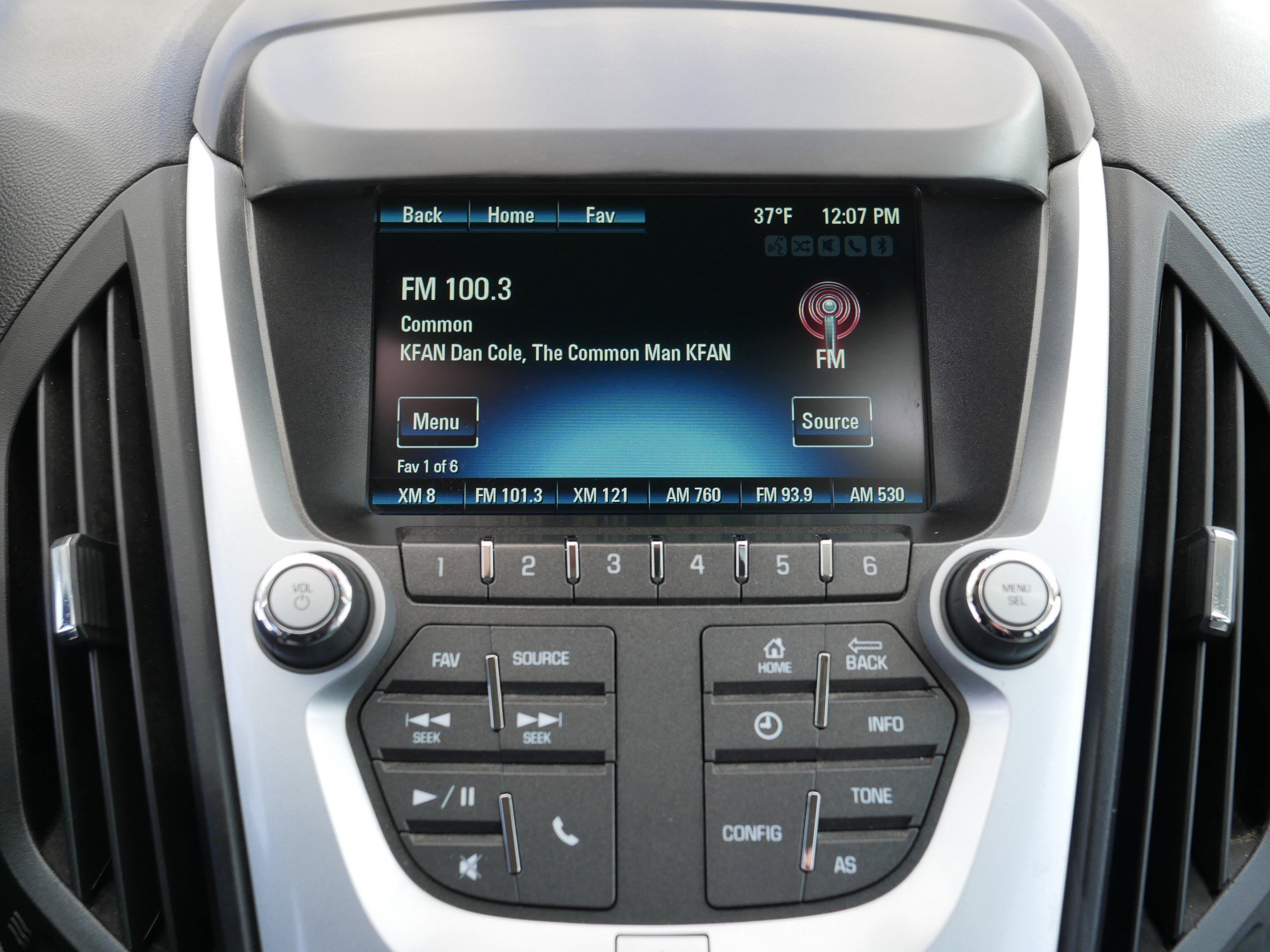 Used 2017 Chevrolet Equinox LT w/ Convenience Package image 22