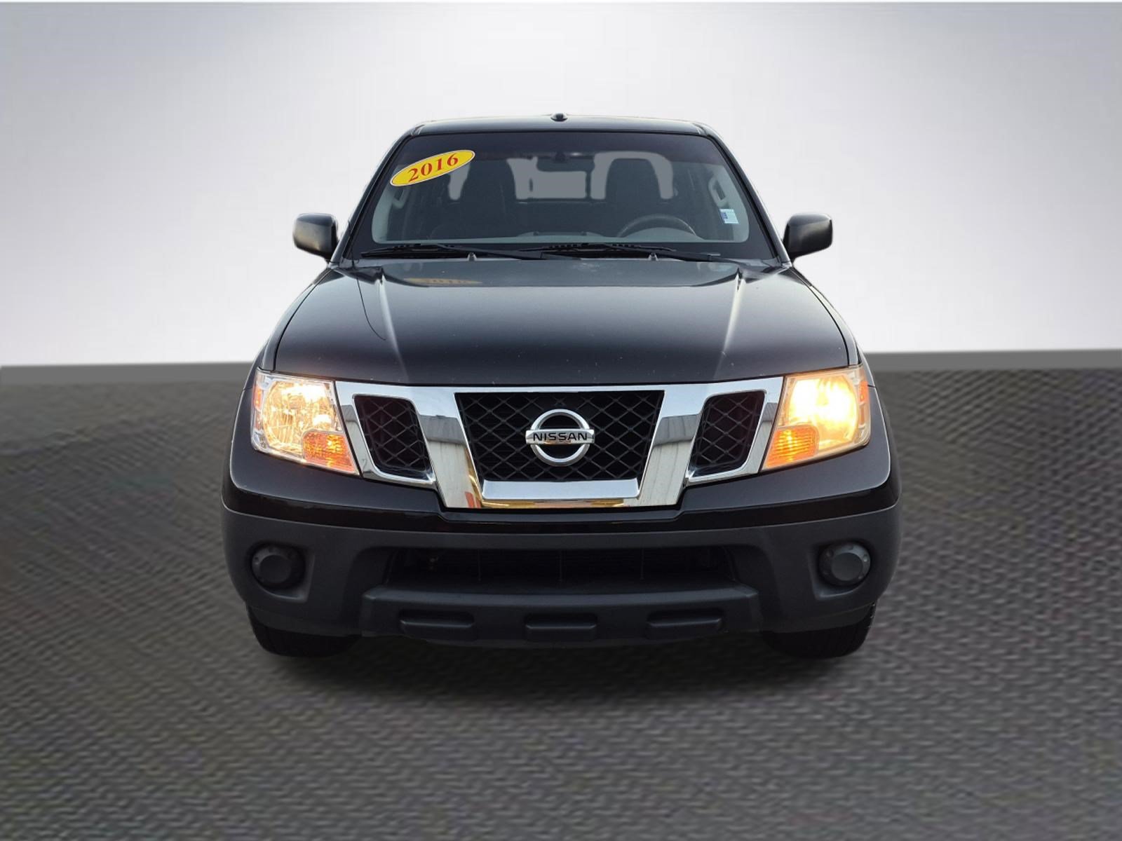 Used 2016 Nissan Frontier SV RWD image 3