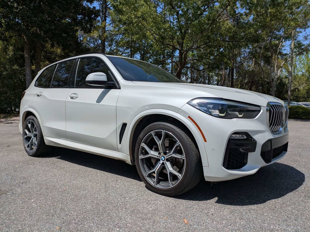 Used 2021 BMW X5 xDrive40i w/ M Sport Package image 2