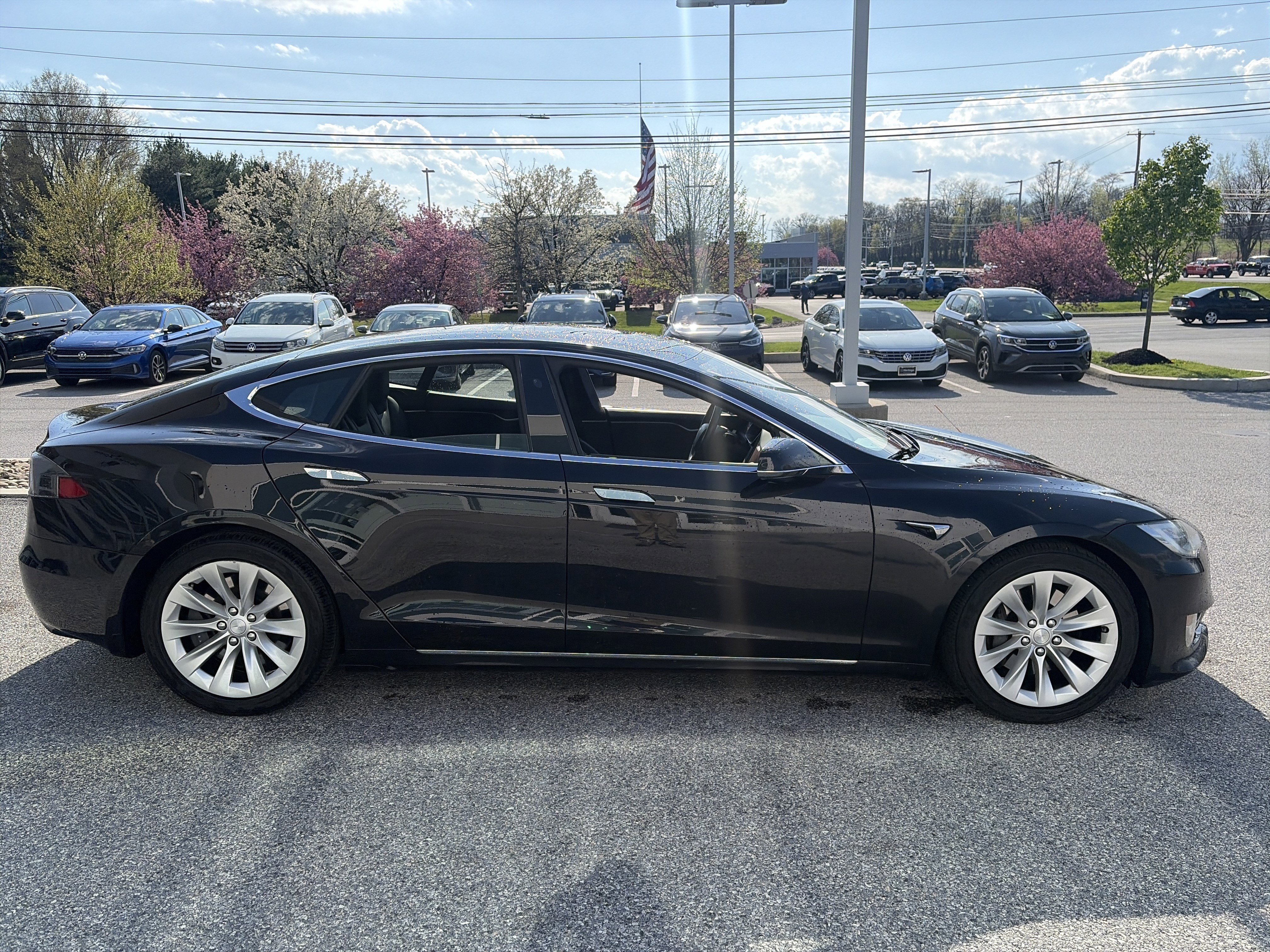 Used 2018 Tesla Model S 75D image 4