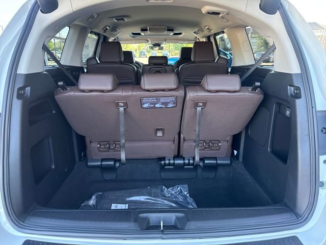 New 2026 Honda Odyssey Touring image 18