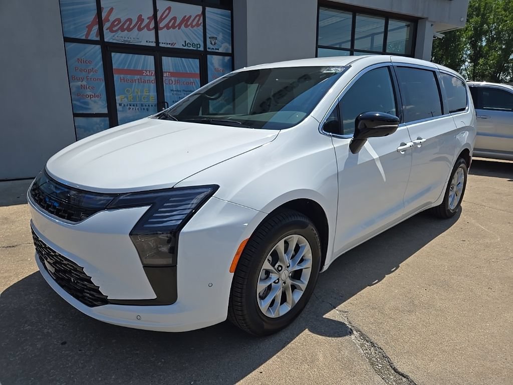 New 2027 Chrysler Pacifica Select w/ Family Tech Group AWD/4WD image 3