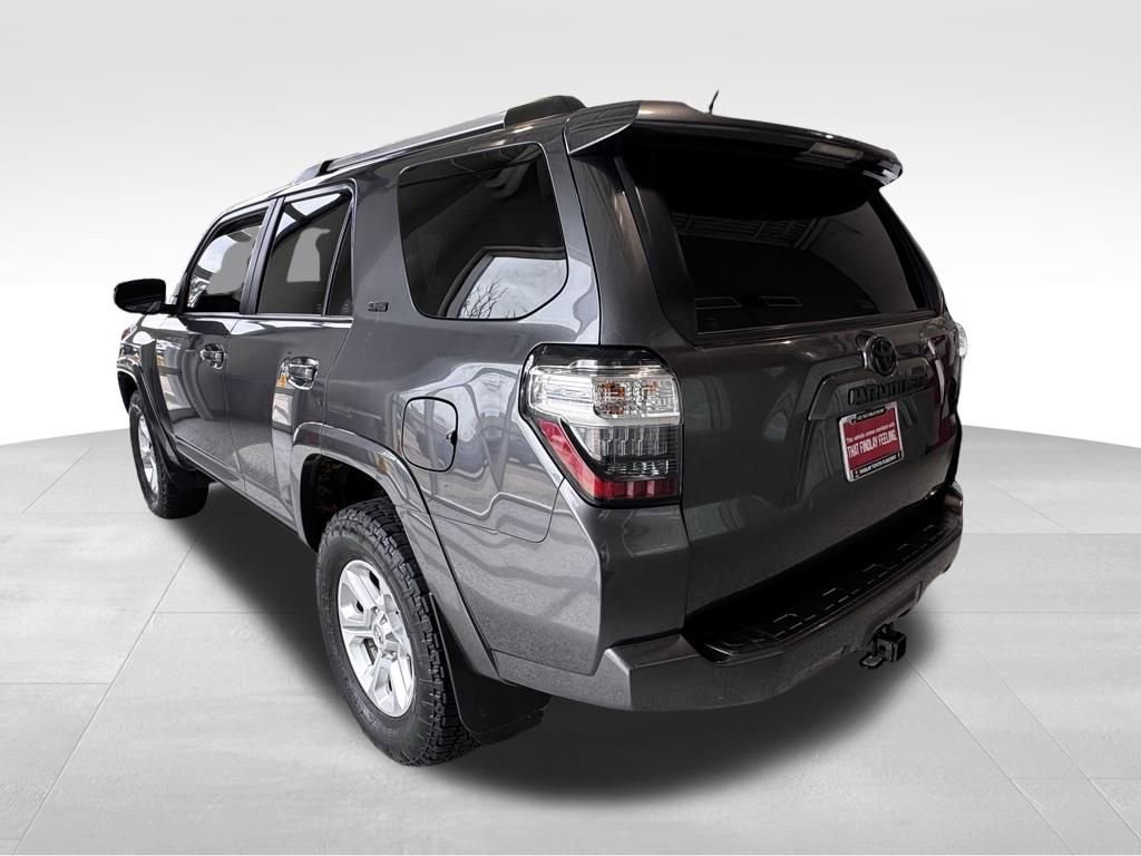 Used 2023 Toyota 4Runner SR5 AWD/4WD image 4