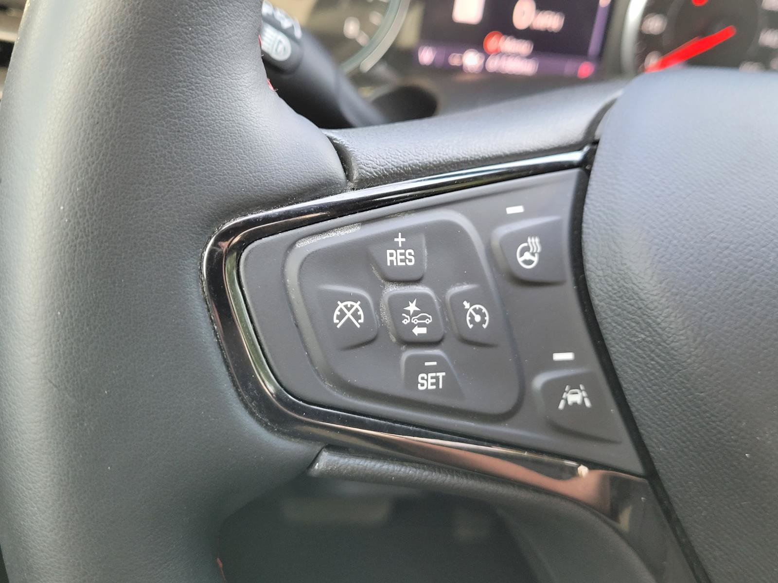 Used 2023 Chevrolet Equinox RS w/ RS Leather Package FWD image 9