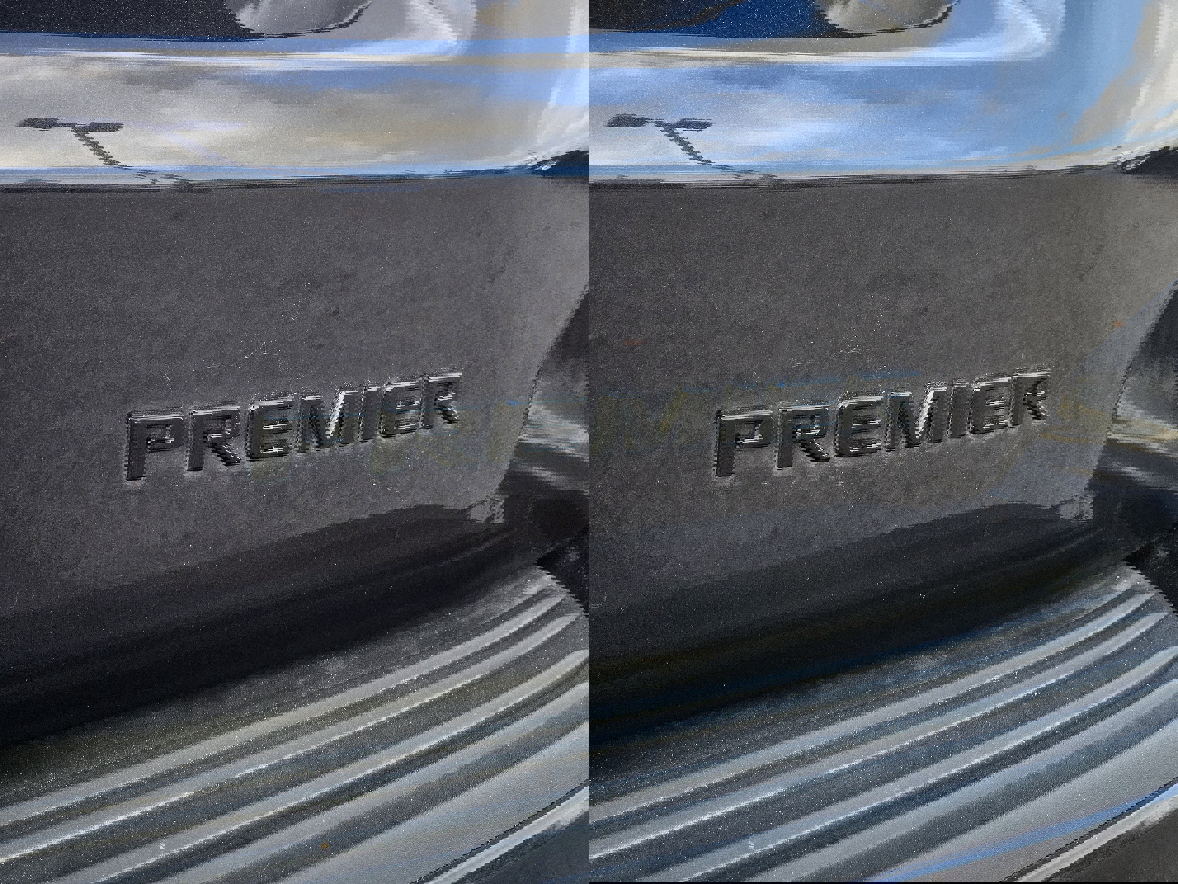 Used 2024 Chevrolet Tahoe Premier w/ Premium Package 2 image 7