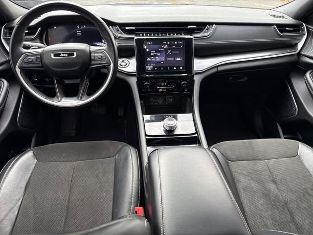 Used 2022 Jeep Grand Cherokee L Laredo image 4