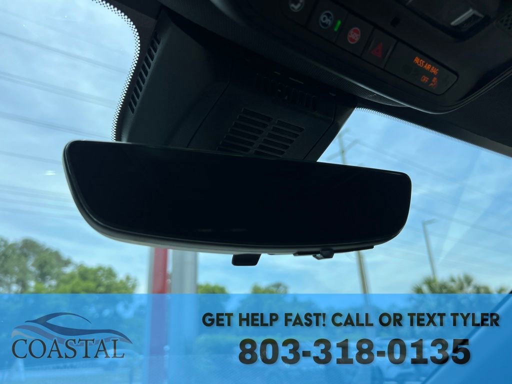 Used 2025 Chevrolet Equinox LT w/ Convenience Package II image 50