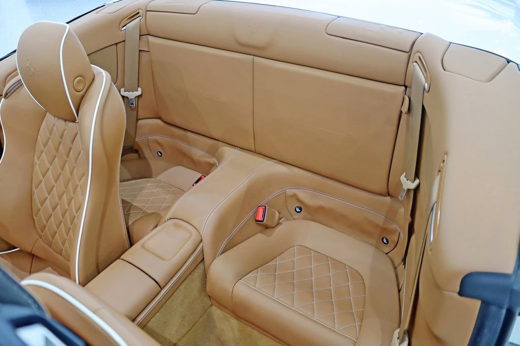 Used 2011 Ferrari California RWD image 30
