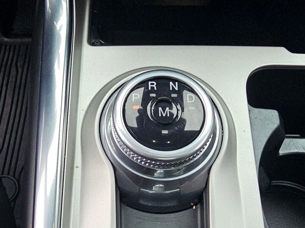 Used 2021 Ford Explorer Platinum w/ Equipment Group 601A AWD/4WD image 31