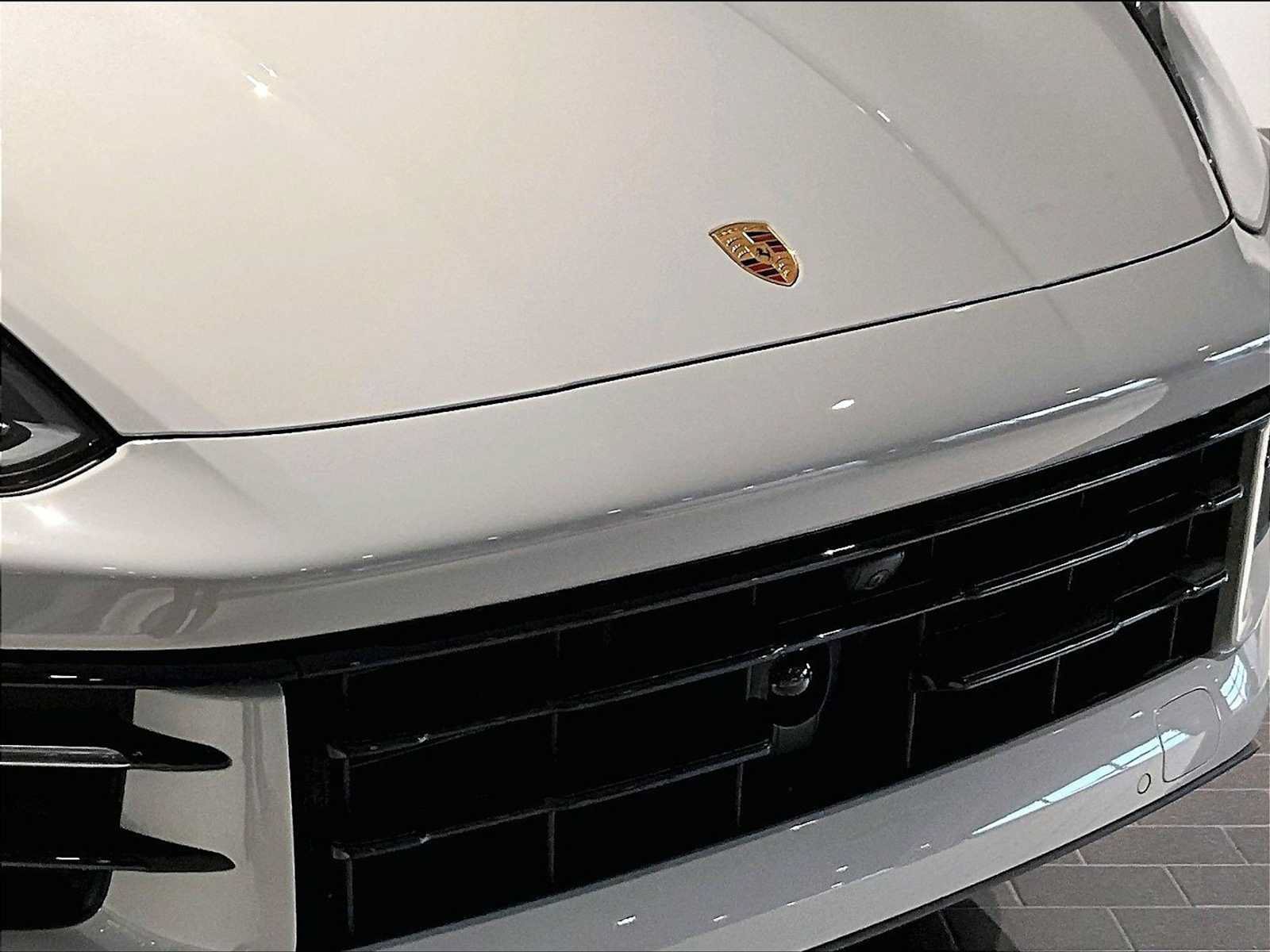 New 2026 Porsche Cayenne S AWD/4WD image 30