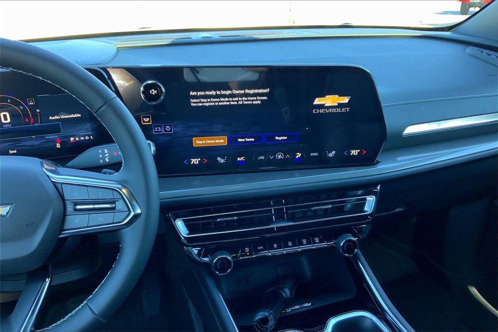 New 2026 Chevrolet Traverse LT image 8