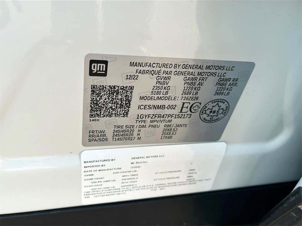 Used 2023 Cadillac XT4 Sport w/ Sun And Sound Package image 31