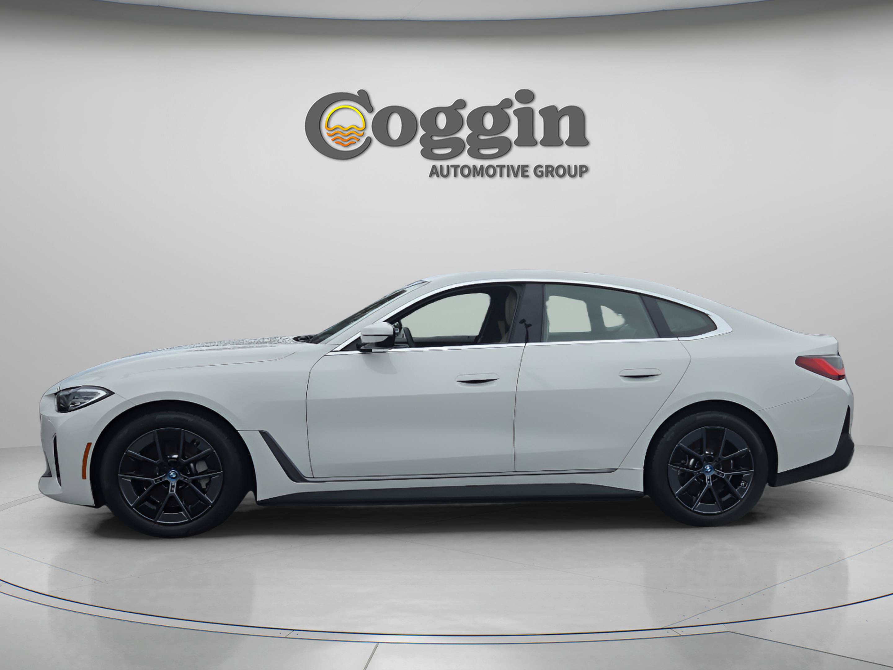 Certified 2022 BMW i4 eDrive40 RWD image 2