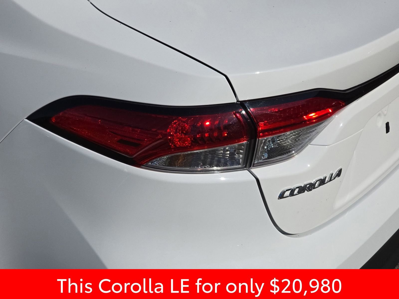 Used 2024 Toyota Corolla LE image 37