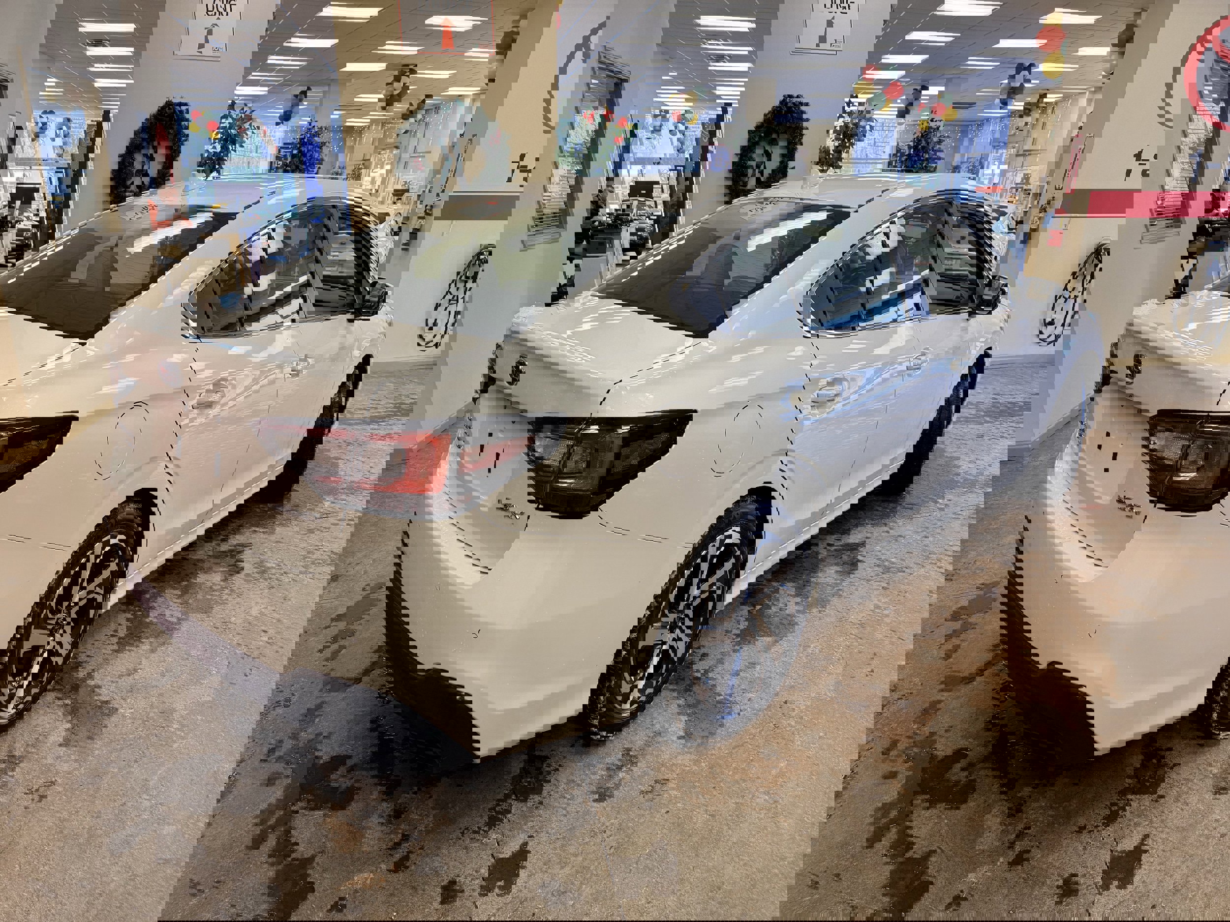 Used 2021 Subaru Legacy Limited image 10