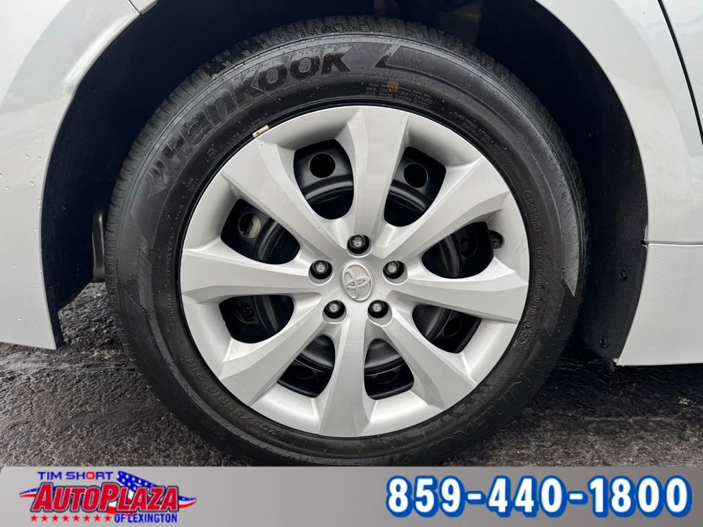 Used 2024 Toyota Corolla LE image 20