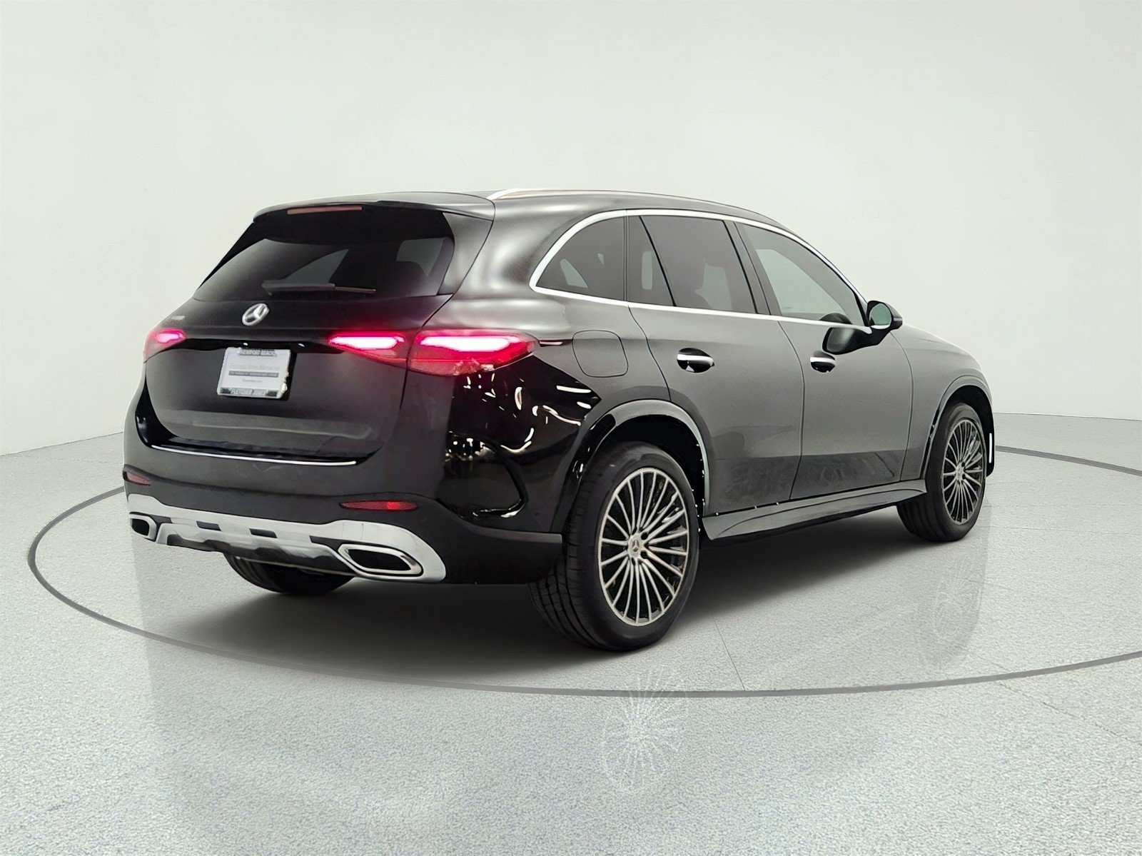 Used 2023 Mercedes-Benz GLC 300 image 5