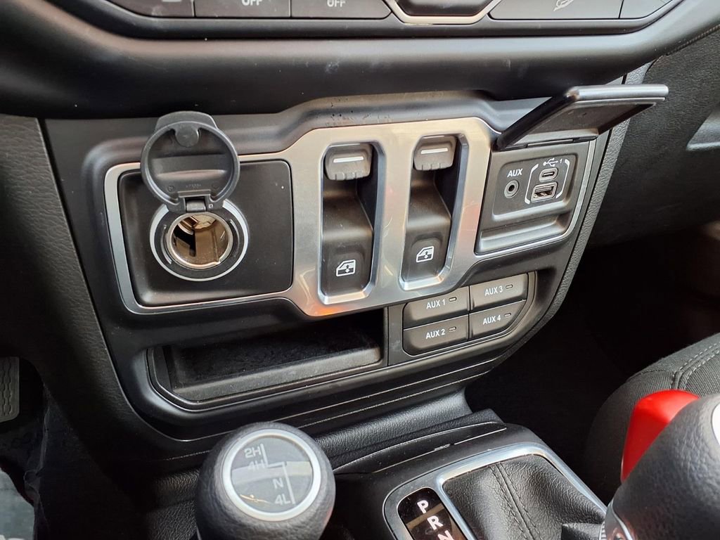 Used 2020 Jeep Wrangler Sport image 9
